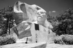 Monument to Lenin, Parque Lenin, S of Havana